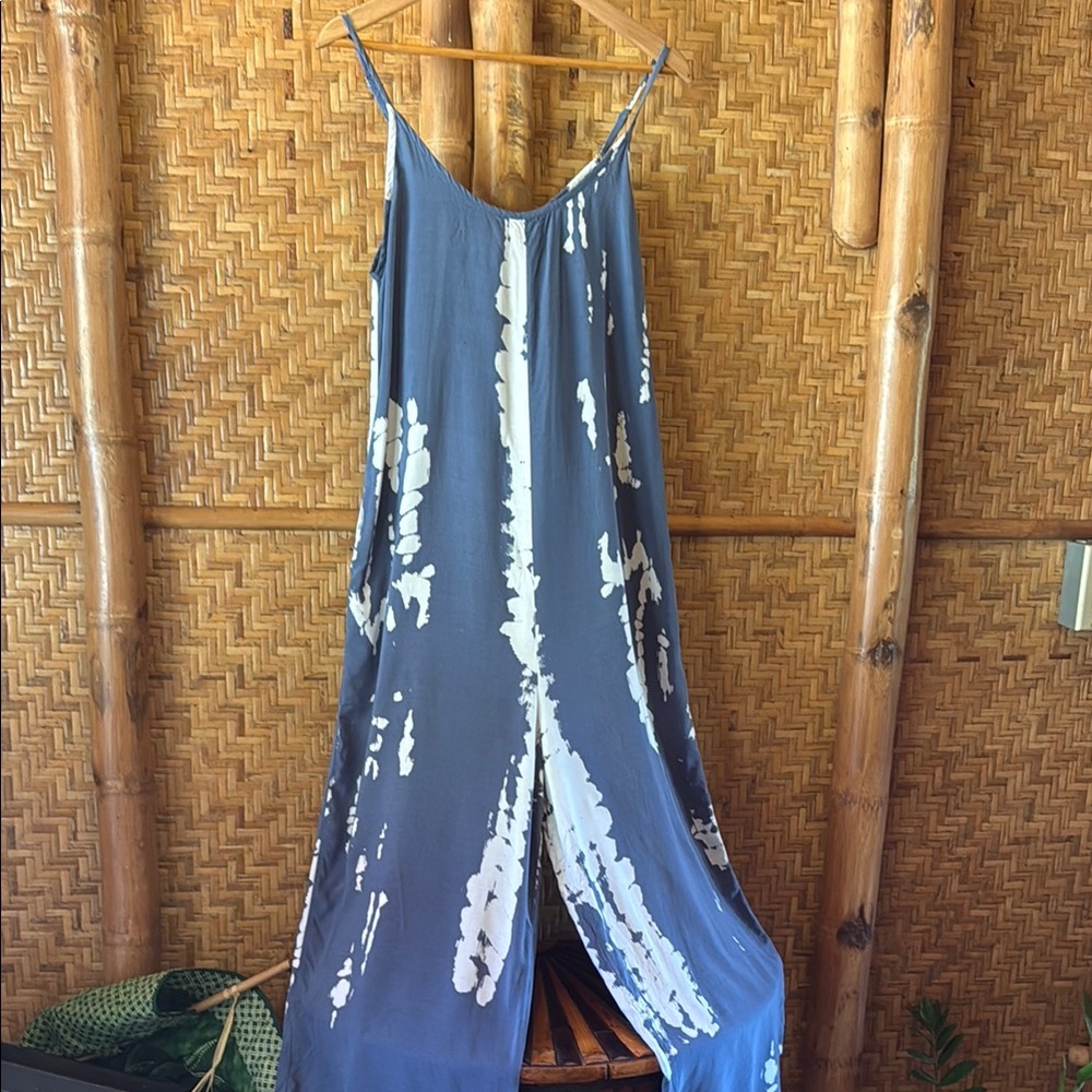 Tie dye Blue and White cropped loose fit Jumpsuit small